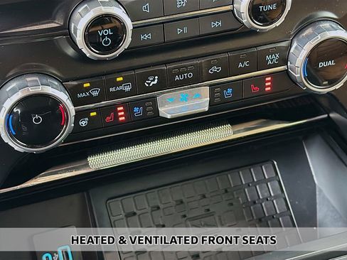 Used 2023 Ford F150 Platinum AWD/4WD image 9