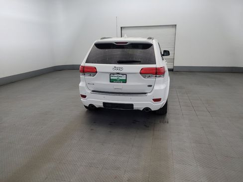 Used 2020 Jeep Grand Cherokee Overland AWD/4WD image 7