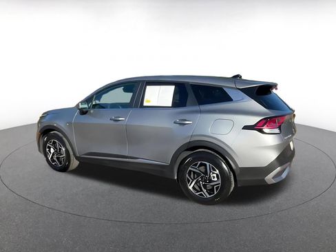 Used 2025 Kia Sportage LX image 10