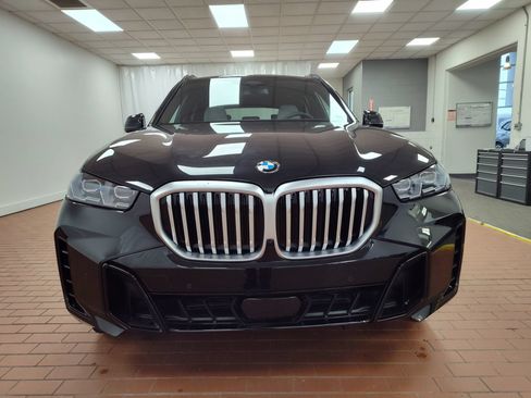 Used 2026 BMW X5 xDrive40i w/ M Sport Package AWD/4WD image 5
