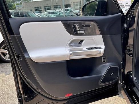 Certified 2023 Mercedes-Benz GLB 250 4MATIC w/ AMG Line image 17