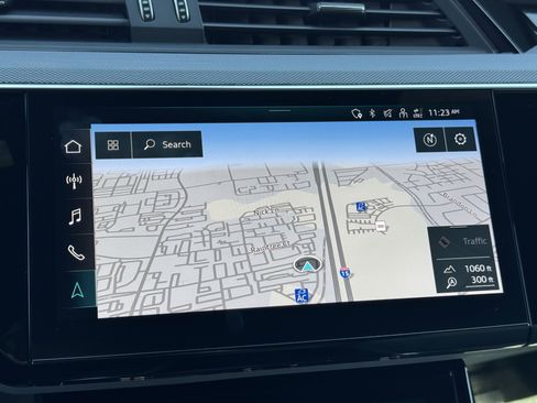 Used 2024 Audi Q8 e-tron Prestige w/ Prestige Package image 27