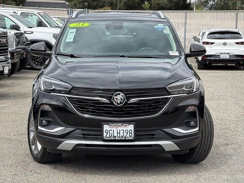 Used 2023 Buick Encore GX Essence w/ Experience Buick Package FWD image 2