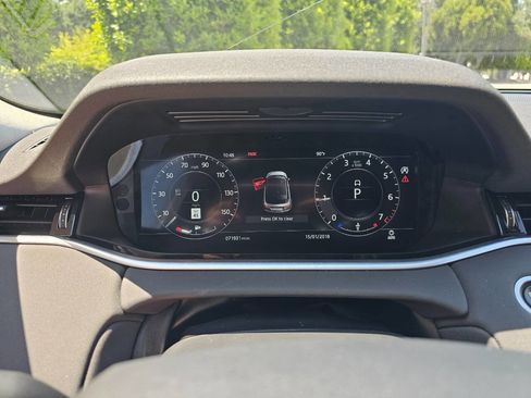 Used 2020 Land Rover Range Rover Evoque SE image 18