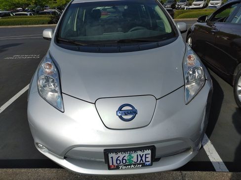 Used 2016 Nissan Leaf S w/ Charger Package FWD image 2
