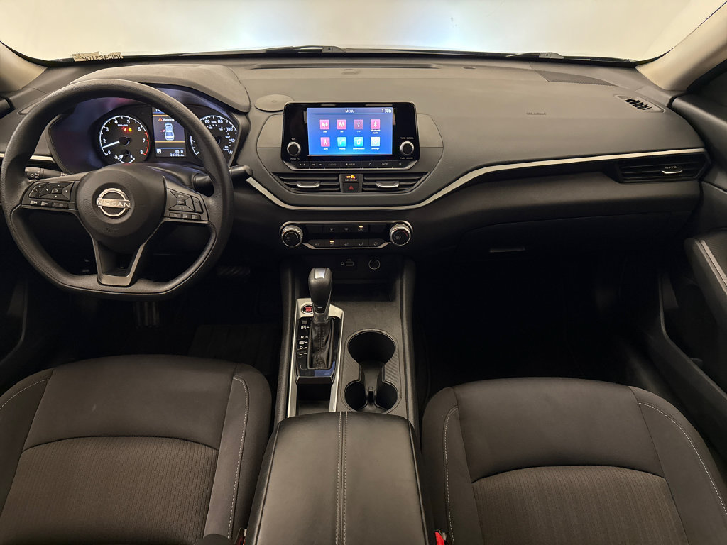 Used 2024 Nissan Altima 2.5 S FWD image 11