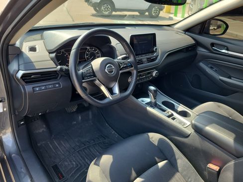 Used 2019 Nissan Altima 2.5 SV image 14