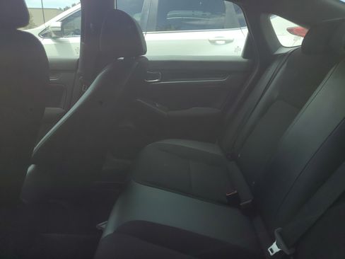 Used 2023 Honda Civic Sport image 9