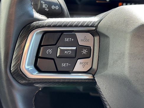 Used 2025 Ford Mustang Premium RWD image 36