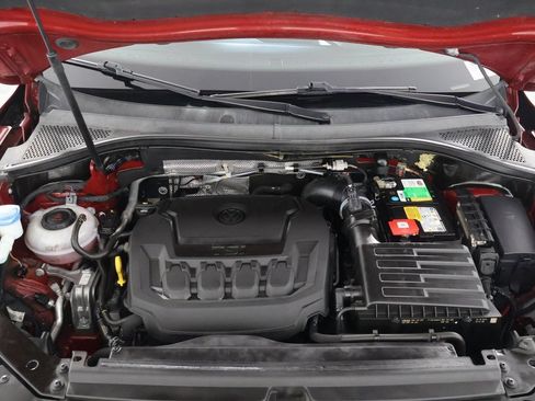 Used 2020 Volkswagen Tiguan SE FWD image 15