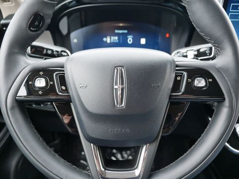 Used 2024 Lincoln Corsair Reserve image 27