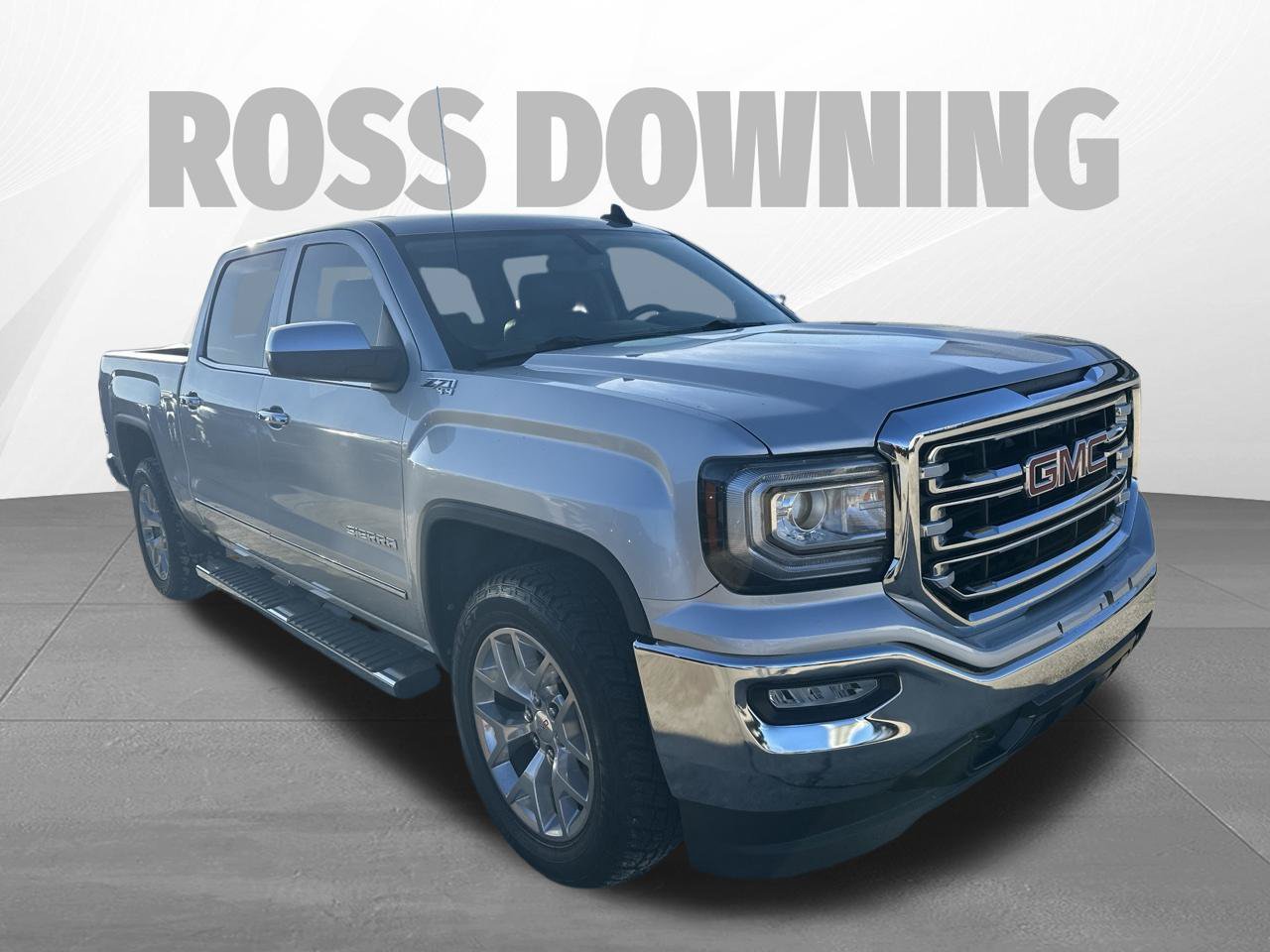 Used 2018 GMC Sierra 1500 SLT w/ SLT Premium Package AWD/4WD image 3