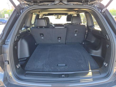 New 2025 Jeep Grand Cherokee Altitude image 19