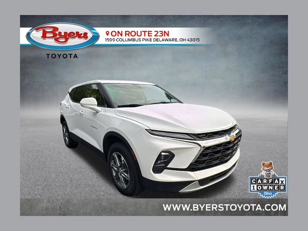 Used 2025 Chevrolet Blazer LT AWD/4WD image 1