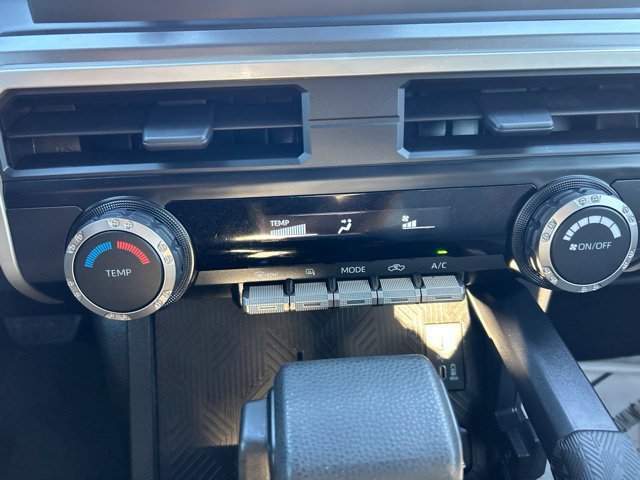 Used 2024 Toyota Tacoma SR5 AWD/4WD image 17