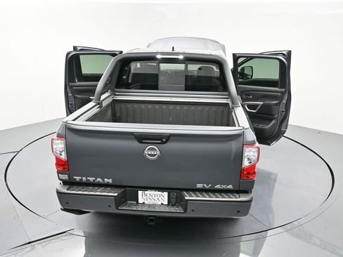 Used 2024 Nissan Titan SV w/ SV Convenience Package image 27