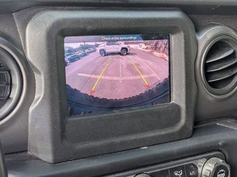 Certified 2022 Jeep Wrangler Unlimited Sport S image 19