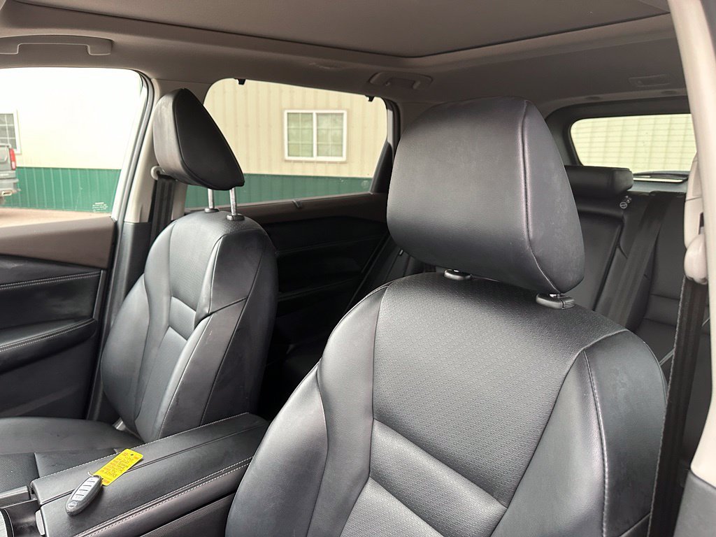 Used 2021 Nissan Rogue SV w/ Premium Package AWD/4WD image 3