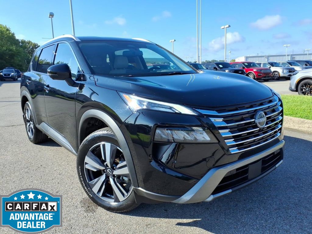 Used 2025 Nissan Rogue SL FWD image 1