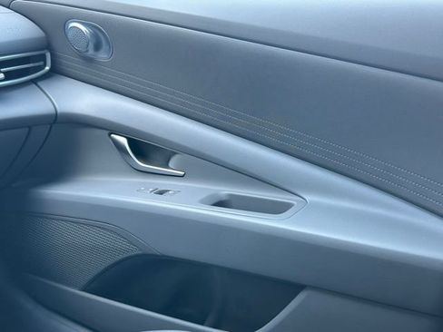 New 2026 Hyundai Elantra SE FWD image 20