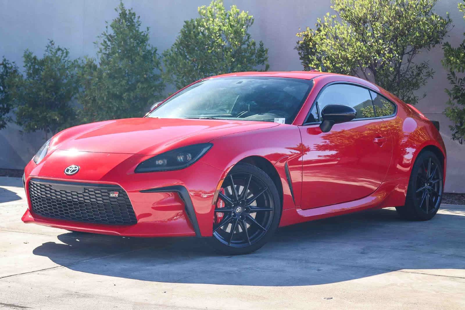 Used 2025 Toyota GR86 Premium w/ Performance Package RWD image 1