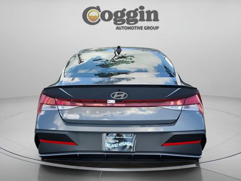 New 2026 Hyundai Elantra Sport FWD image 4