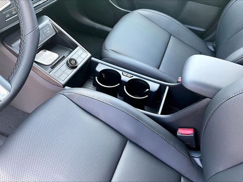 New 2026 Hyundai Kona SEL Premium FWD image 11