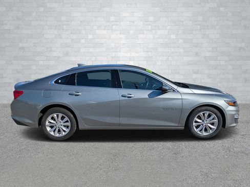 Used 2024 Chevrolet Malibu LT image 4