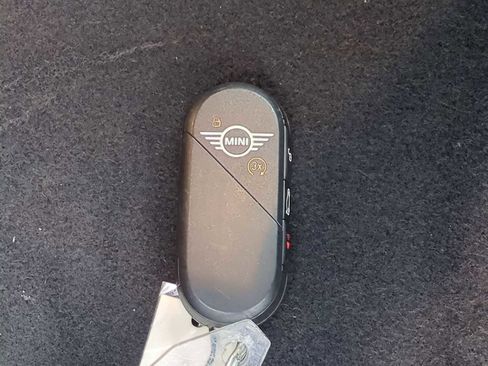 Certified 2025 MINI Cooper S image 33