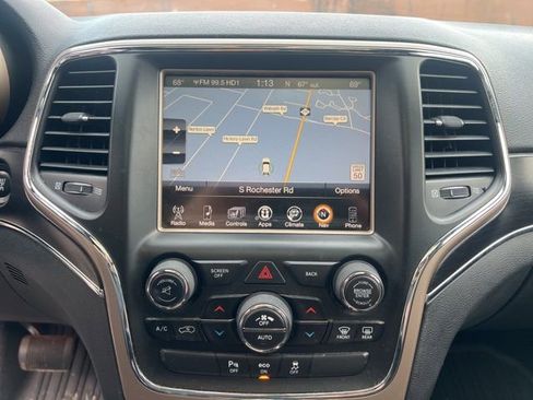 Used 2014 Jeep Grand Cherokee Limited w/ Luxury Group II image 30