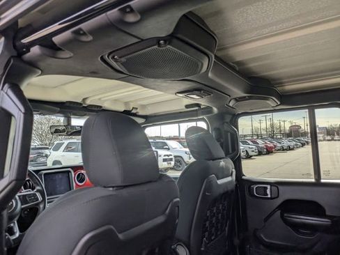 Used 2018 Jeep Wrangler Unlimited Rubicon image 29