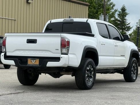 Used 2021 Toyota Tacoma TRD Off-Road w/ Technology Package AWD/4WD image 5