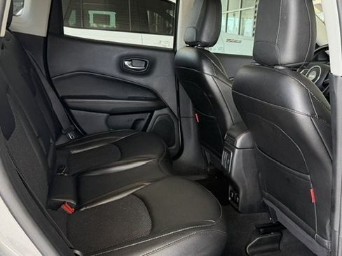 Used 2020 Jeep Compass Trailhawk AWD/4WD image 9