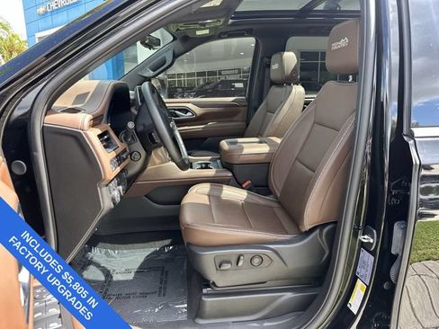Used 2024 Chevrolet Suburban High Country AWD/4WD image 30