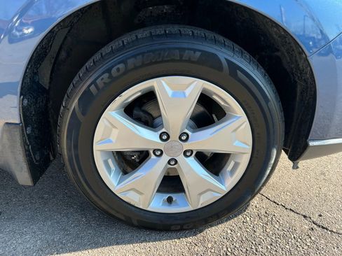 Used 2014 Subaru Forester 2.5i Premium w/ All-Weather Package image 10