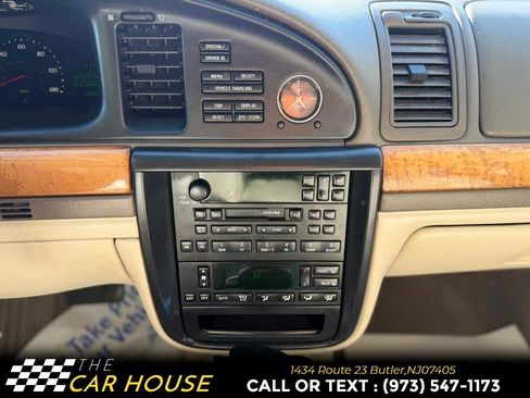 Used 2001 Lincoln Continental FWD image 26