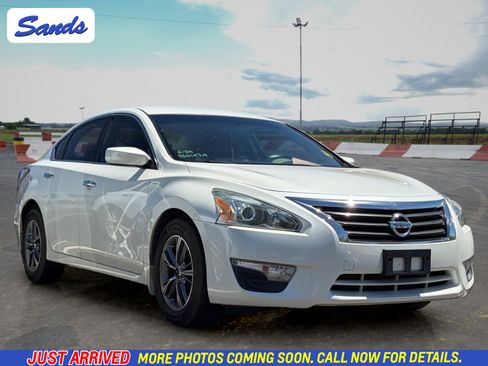 Used 2014 Nissan Altima 2.5 S FWD image 1