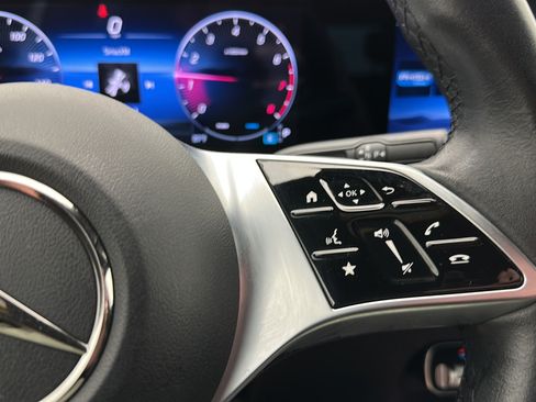 Used 2025 Mercedes-Benz GLA 250 4MATIC image 19