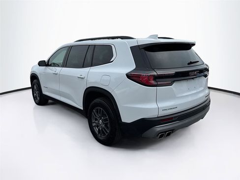 Used 2025 GMC Acadia Elevation image 5