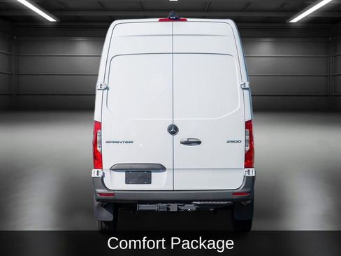 Used 2024 Mercedes-Benz Sprinter 144 Cargo image 4