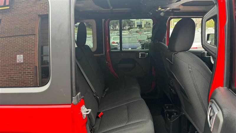 Used 2021 Jeep Wrangler 4WD Unlimited Sport image 9