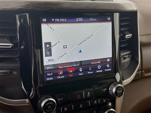 Used 2020 RAM 3500 Laramie image 19