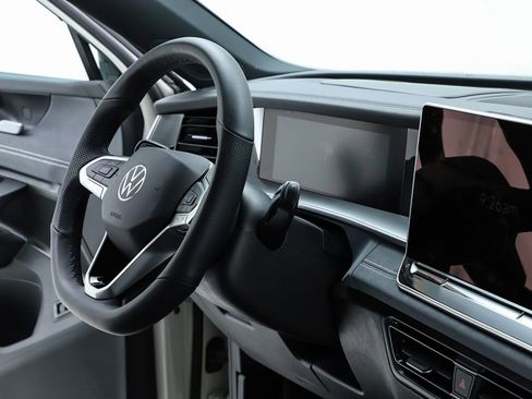 New 2026 Volkswagen Tiguan SE R-Line image 74