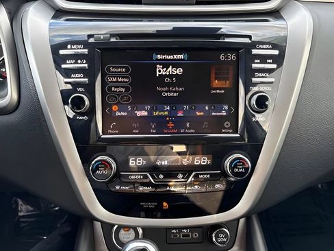 Used 2020 Nissan Murano SL w/ Moonroof Package AWD/4WD image 18