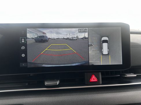 Used 2026 Kia Carnival SX FWD image 17