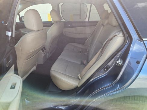 Used 2016 Subaru Outback 2.5i Limited AWD/4WD image 14