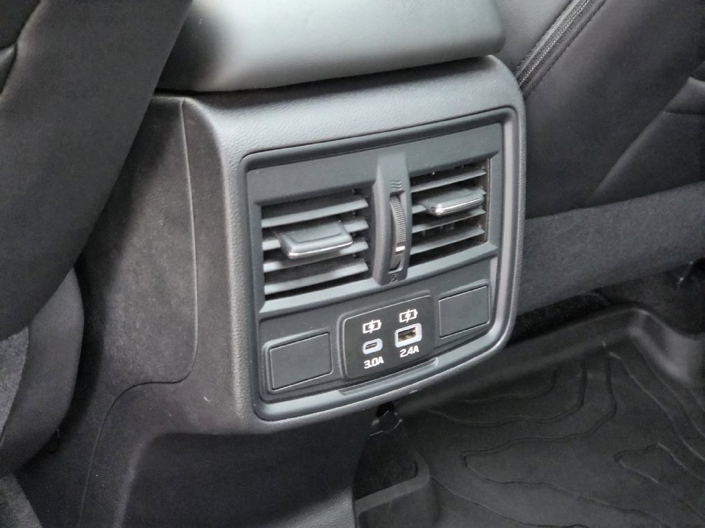 Used 2026 Subaru Forester Premium AWD/4WD image 14