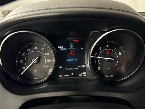 Certified 2020 Jaguar E-PACE image 21