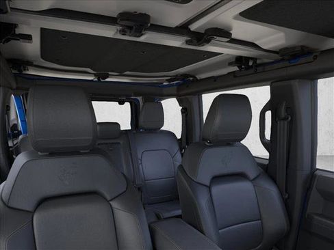 New 2025 Ford Bronco Badlands image 12