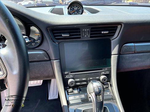Used 2019 Porsche 911 GT2 RS RWD image 7